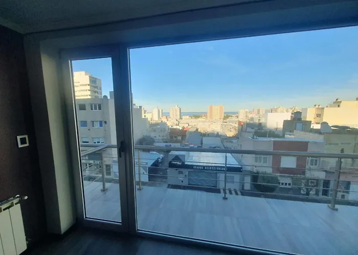 Departamento Centrico Y Moderno En Comodoro - Mooi Apart